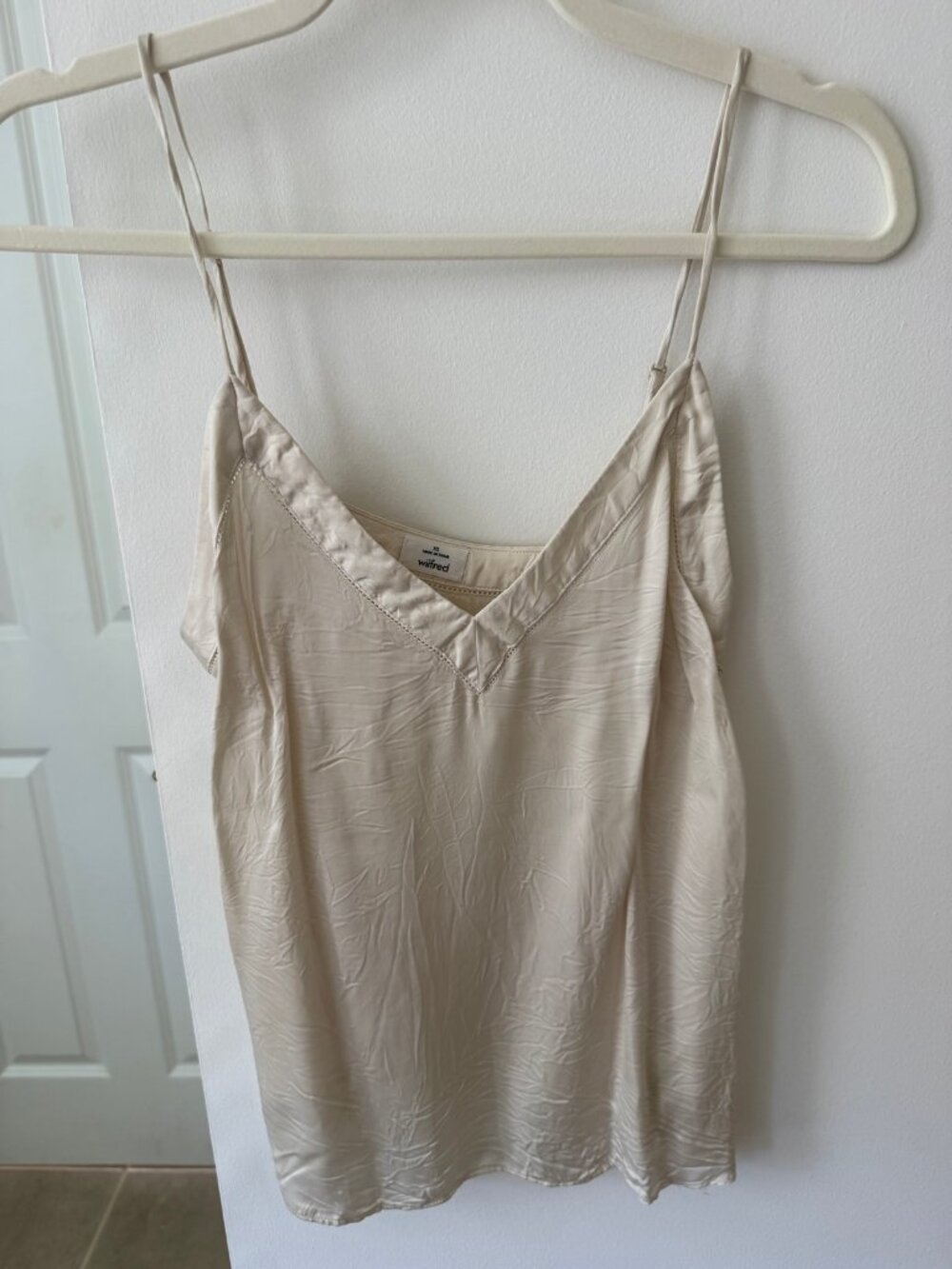 Wilfred Champagne Satin Camisole XS Aritzia